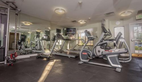 Sonesta ES Suites Anaheim Resort Area - image 9