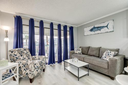 Right on the Seawall Beach Heated Pool BBQs - Mi Casa es Su Casa! - image 15