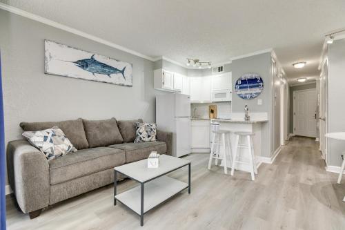 Right on the Seawall Beach Heated Pool BBQs - Mi Casa es Su Casa! - image 18