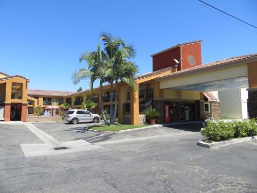 ทัศนียภาพ, Azusa Inn in เวลินดา