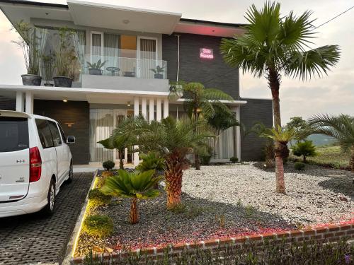 Entrance, Drop Price Villa Havana Dago With Jacuzzi Hot Tub Sunset View near Mountain View Golf Course Bandung