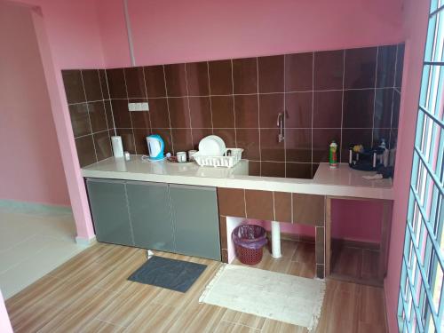 Kitchen, Homestay Machang Sentral in Tanah Merah