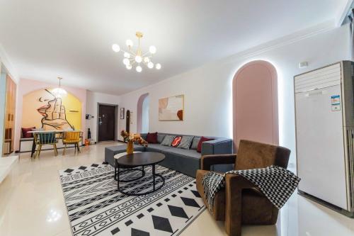 . Locals Apartment Inn 02
