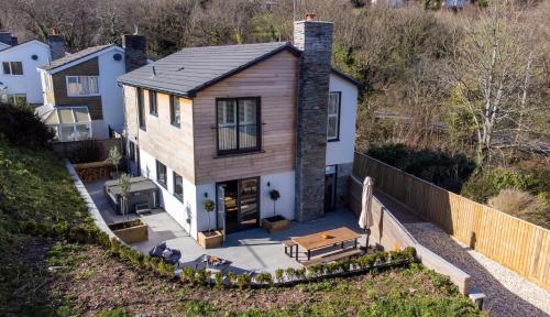 Luxury Detached House on Redwalls, Dartmouth