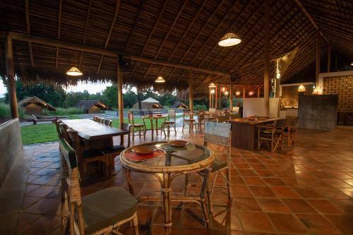 Ресторант, Wild Glamping Gal Oya - Thema Collection in Gal Oya National Park