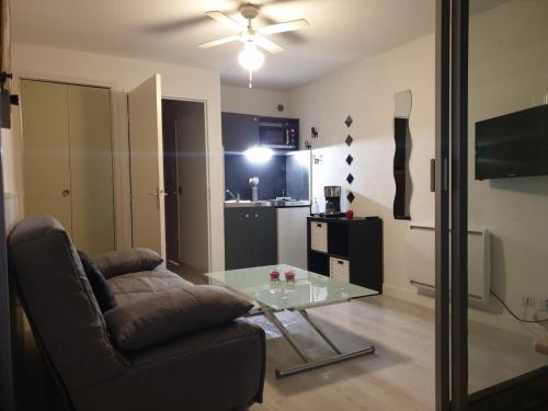 Studio cabine au Grau du roi a 3min a pied de la plage in Le Grau-du-Roi