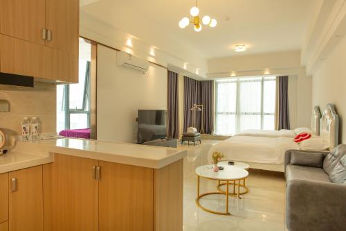 . Locals Apartment Inn 00