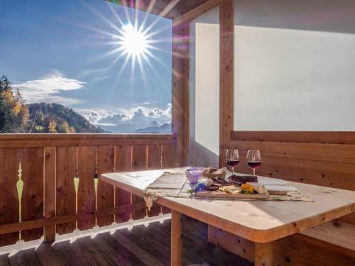 Superior One-Bedroom Apartment with Balcony