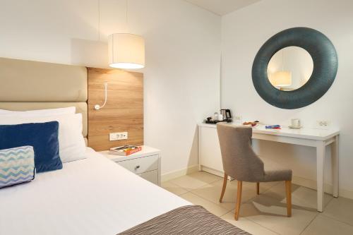345568986 TUI BLUE Adriatic Beach - Adults Only