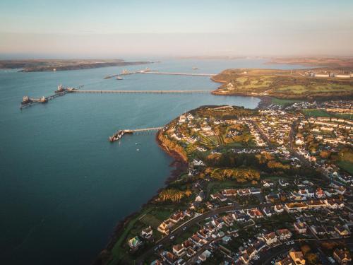 Tŷ Milford Waterfront