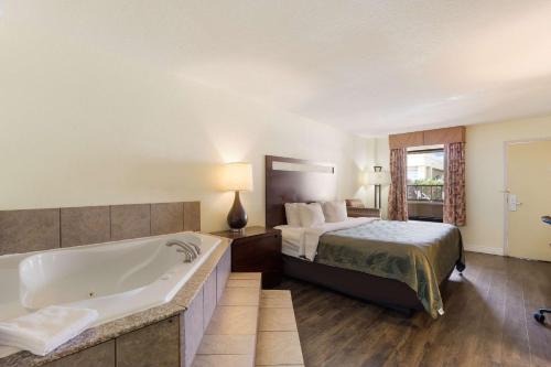 Quality Inn & Suites Statesboro in Statesboro