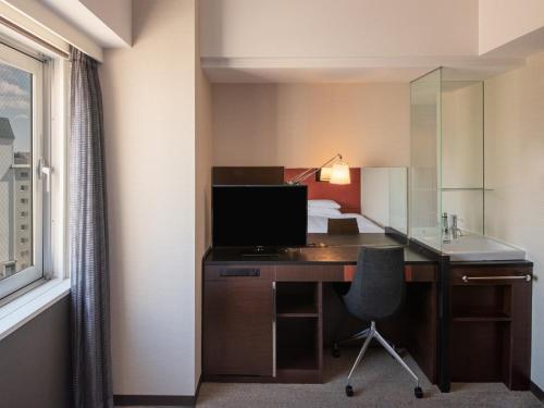 Hotel Vista Sapporo Nakajimakohen Room Type - Double Room with Small Double Bed - Non-Smoking Hotel Vista Sapporo Nakajimakohen Room Type - Double Room with Small Double Bed - Non-Smoking