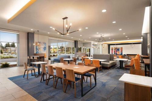 La Quinta Inn & Suites by Wyndham Marysville