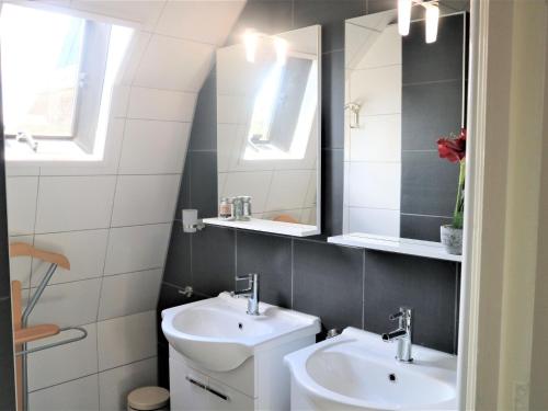 Beautiful Apartment In Giethoorn With Canoe And Parking - Giethoorn