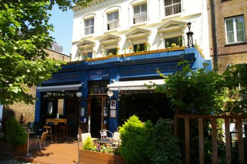 En-Suite double rooms in Denmark Hill Hotel de charme North Dulwich Railway Station