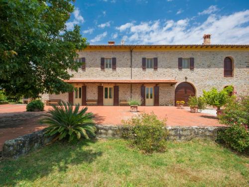  Holiday Home Il Leccio by Interhome in Vitolini