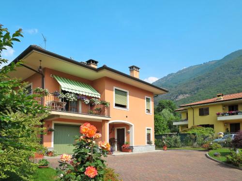  Apartment Casa dei Fiori by Interhome in Mergozzo