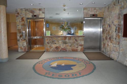 Harbor Beach Resort - image 10