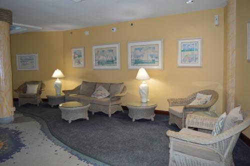 Harbor Beach Resort - image 12