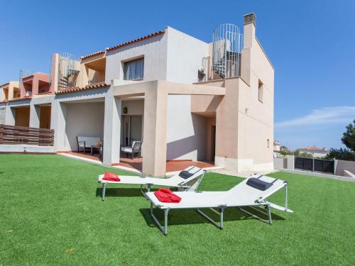  Holiday Home Islas Canarias by Interhome in 43892 Miami Platja