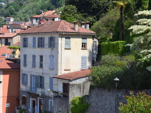  Apartment Piazzetta by Interhome in Maccagno Inferiore