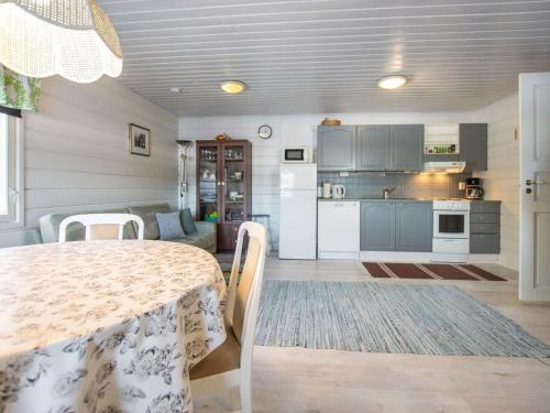 Holiday Home Lehtikuusenranta by Interhome