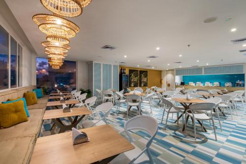 מסעדה, Samawi Hotel in אי סאן טנדרס