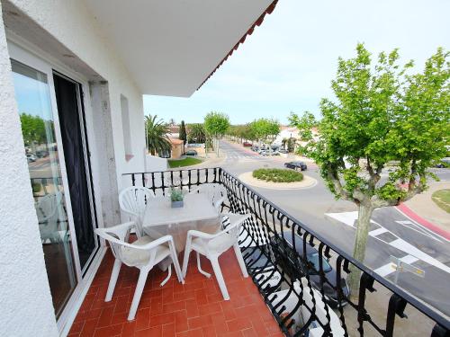 Apartment Port Banyuls-1 by Interhome - Empuriabrava