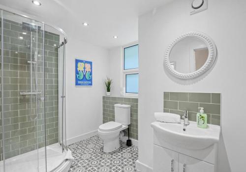 Picture of St Peters Pad By My Getaways Free Parking