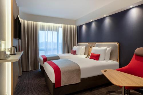 2 twin beds