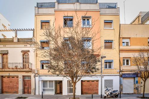 Exterior view, LM Rooms BCN in Sant Andreu