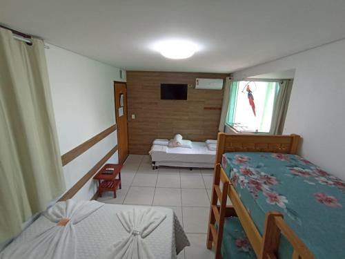 Deluxe Quadruple Room image 4