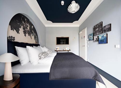 The Maximilian Hotel by HeymCollections - image 5