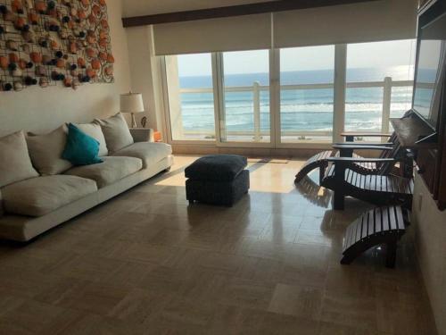 Three-Bedroom Standard Apartment image 8