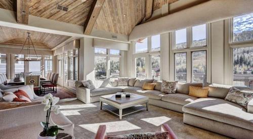 Luxury Mountain-Side Penthouse with Stunning Views, Vail