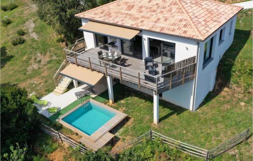 Nice Home In Taglio Isolaccio With Outdoor Swimming Pool, Private Swimming Pool And 3 Bedrooms - Location saisonnière - Taglio-Isolaccio