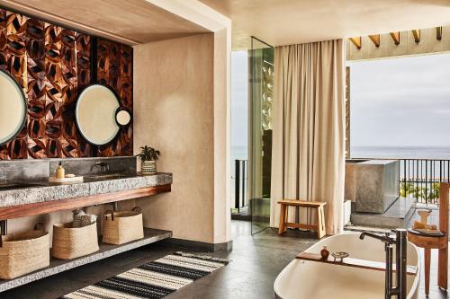 Shower, Etereo, Auberge Collection in Playa Del Carmen