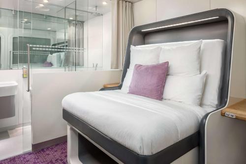 YOTELAIR Gatwick