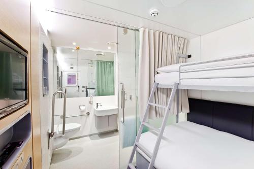 YOTELAIR London Gatwick Airport