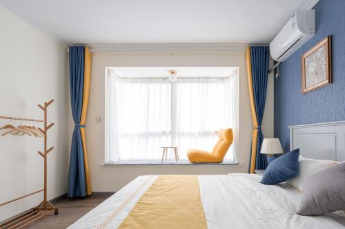 Locals Apartment Inn 01 - image 4