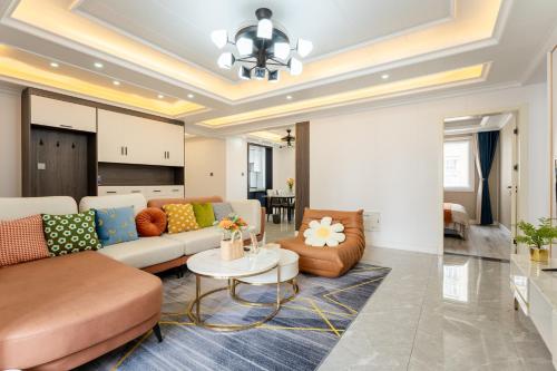 Locals Apartment Inn 12 in Changan District