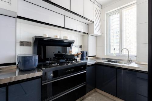 Locals Apartment Inn 12 in Changan District