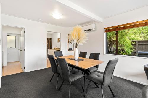 Town Centre Location with Stunning View - Unit 8, Queenstown (foto 6)