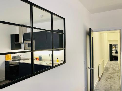 Kitchen, Eden Retreats Serviced Apartments in Lancaster