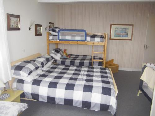 Lenard Charles Bed & Breakfast - image 7