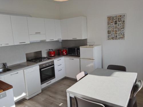 Iekārtas, Viewpoint Cannero Apartment in Kanero Riviera