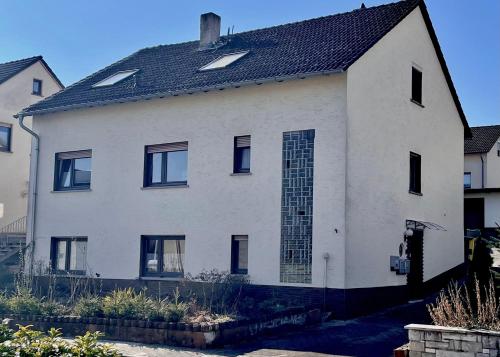 Monteurwohnung - FerienWohnung nähe Limburg an der Lahn - Apartment - Flacht