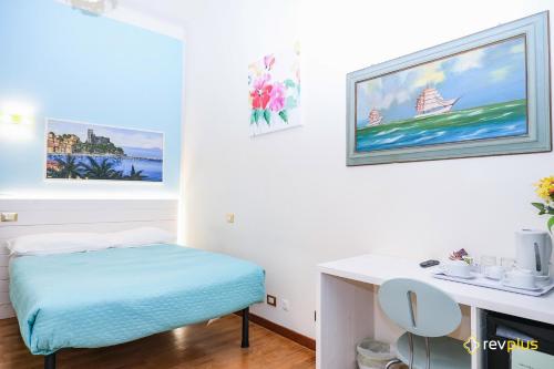 Lia Rooms - image 4