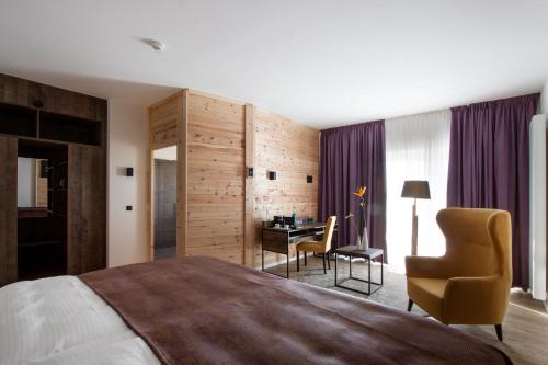 room detail thumbnail 0