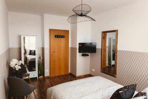 ClickTheFlat Gdański Center Prestige Apart Rooms, Warsaw (photo 11)